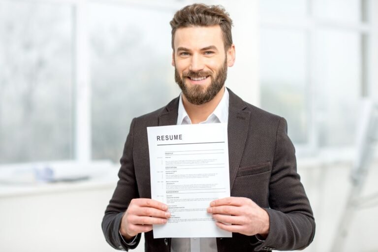 A Resume Can Make or Break Your Career 7 Elements of a Winning Resume Template