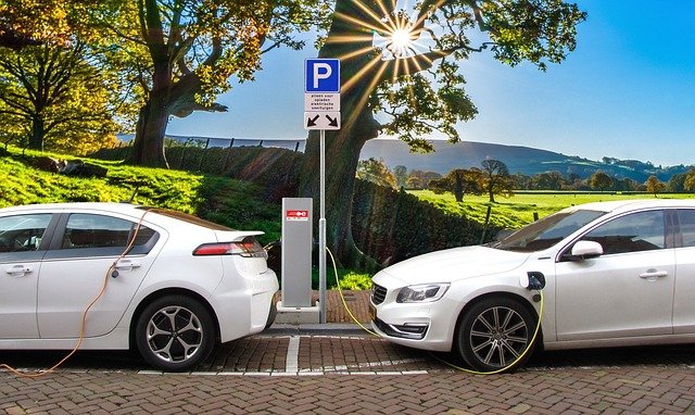 Why the Electric Vehicle Industry Should Be Your Next Career Move